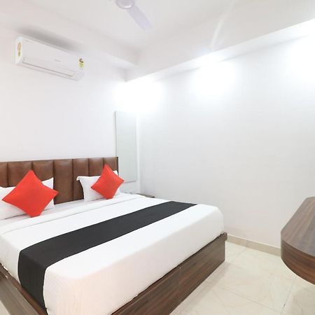 Hotel King Plaza Neu-Delhi Exterior foto