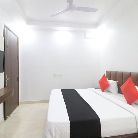 Hotel King Plaza Neu-Delhi Exterior foto