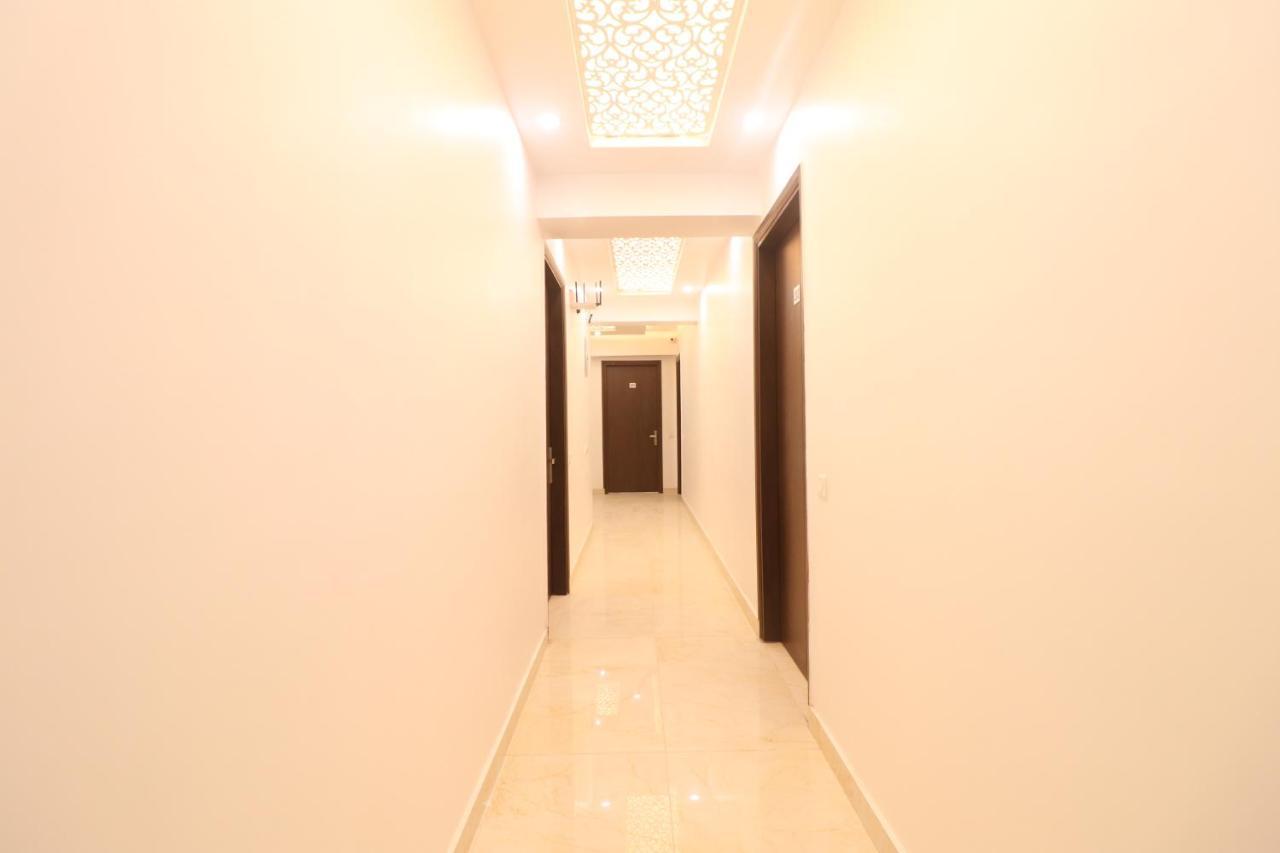 Hotel King Plaza Neu-Delhi Exterior foto