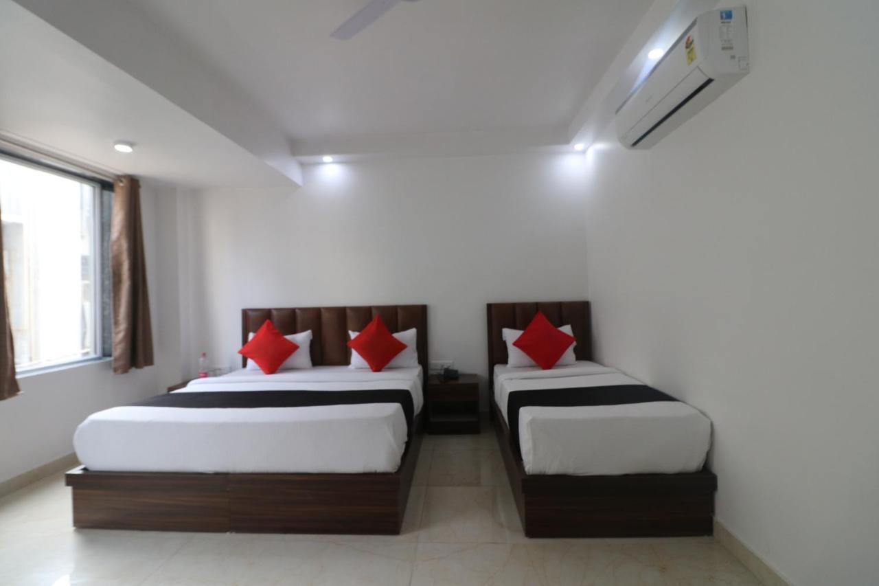 Hotel King Plaza Neu-Delhi Exterior foto