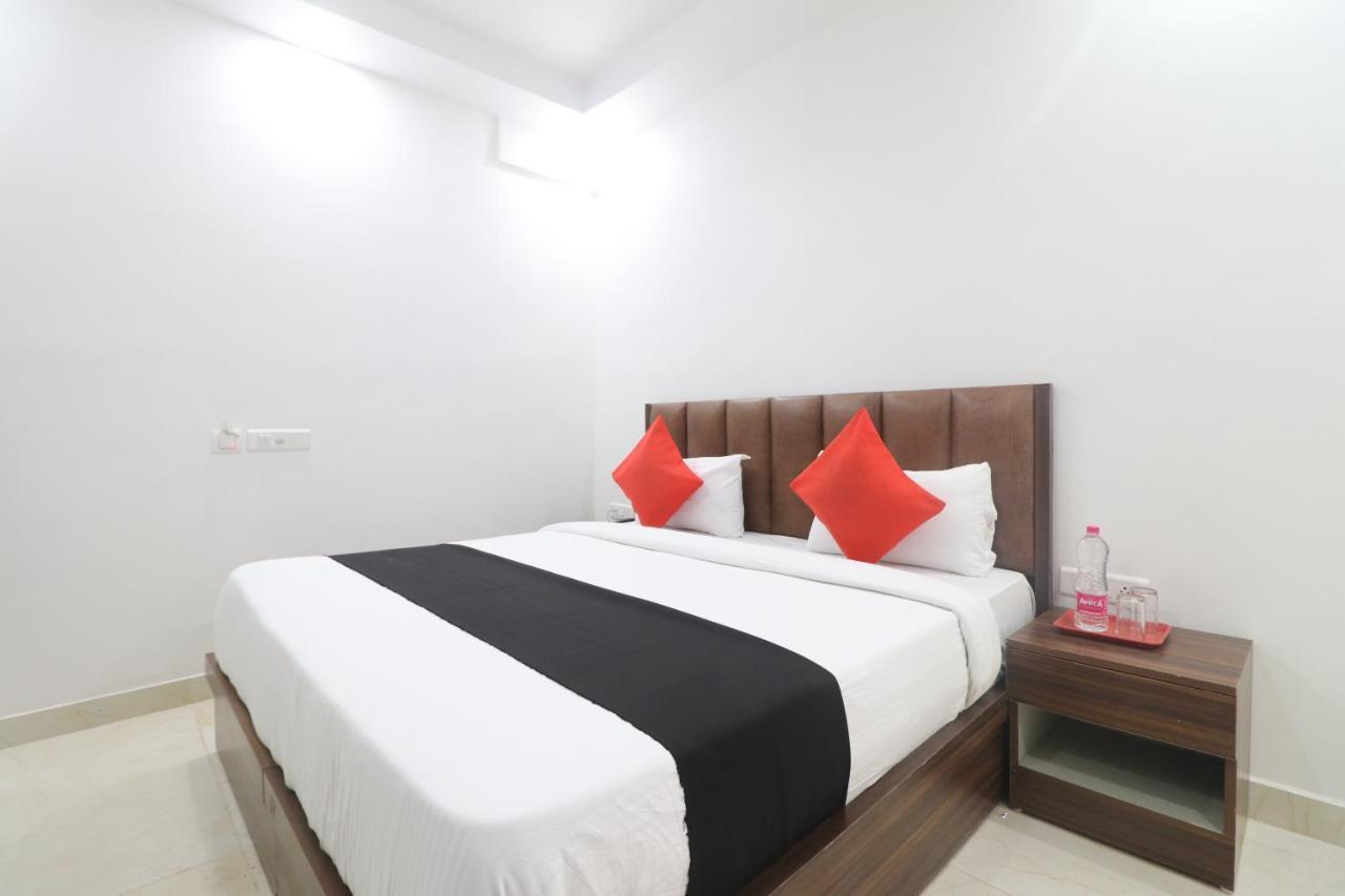 Hotel King Plaza Neu-Delhi Exterior foto